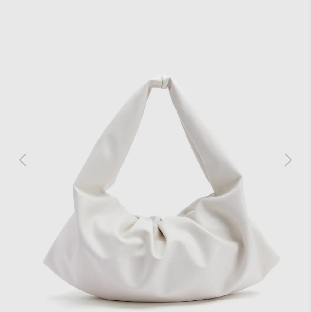 RUCHED VEGAN LEATHER SHOULDER BAG